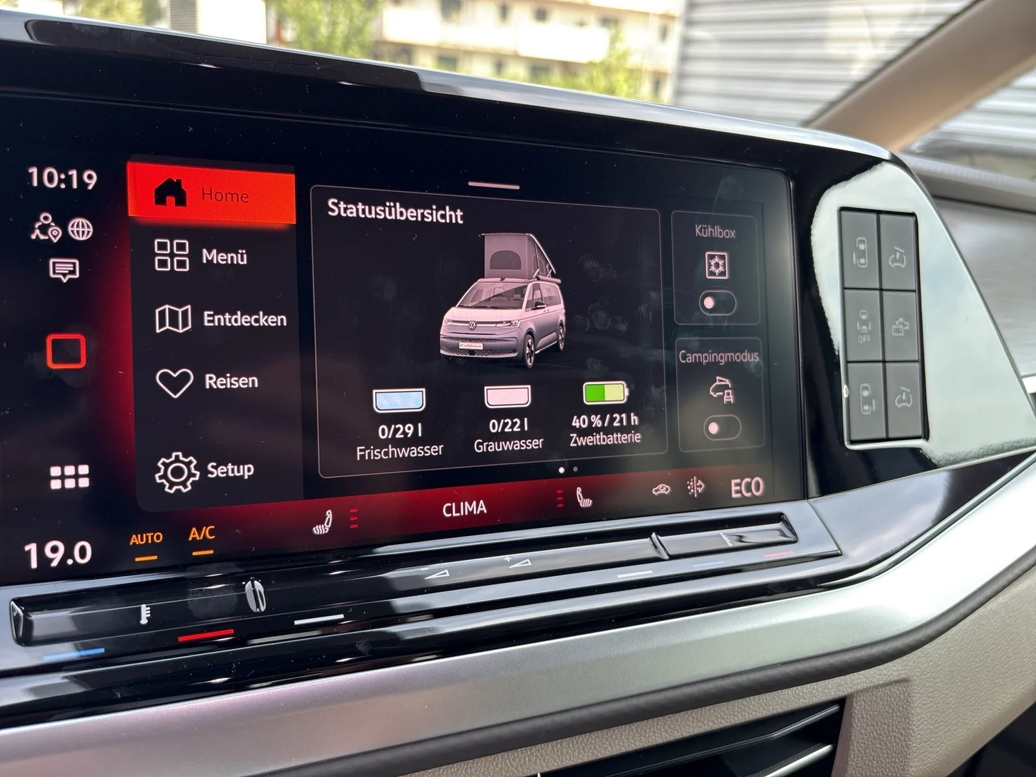 Bild eines VW California Ocean eHybrid 180 kW 4M