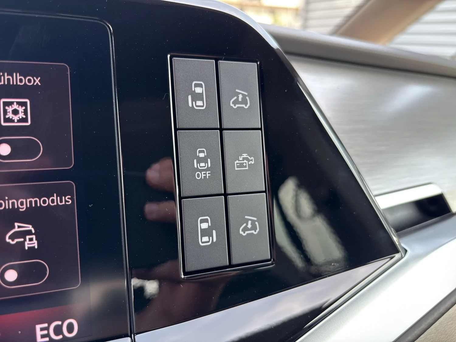 Bild eines VW California Ocean eHybrid 180 kW 4M