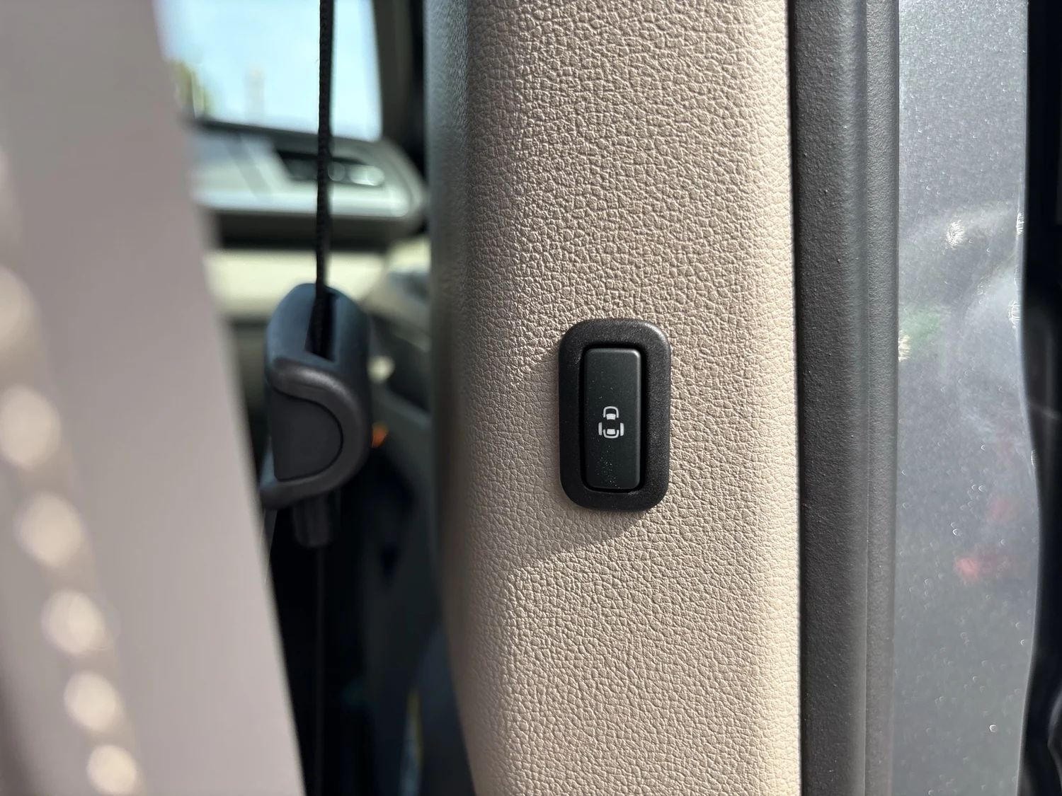 Bild eines VW California Ocean eHybrid 180 kW 4M