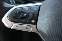 VW Multivan Edition TDI 4MOTION in Candyweiß