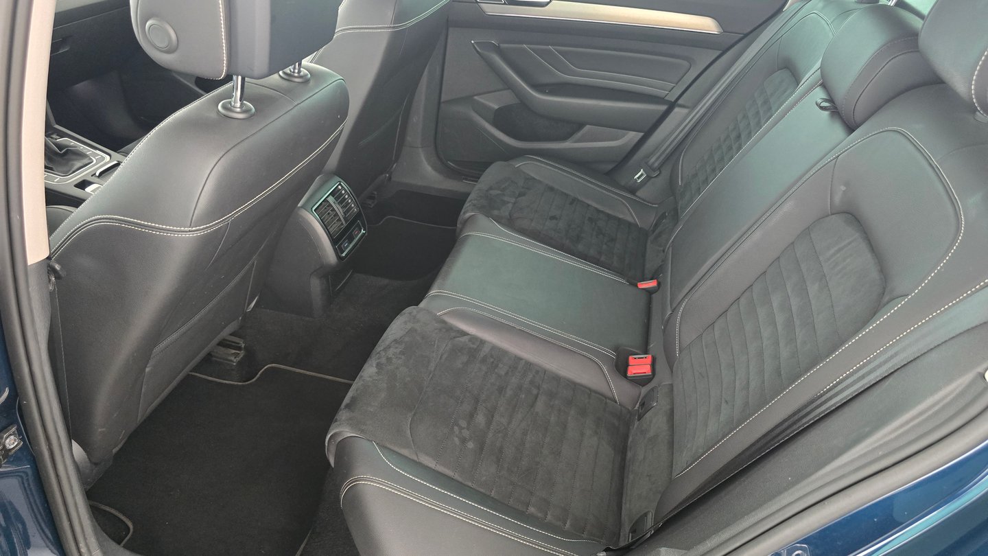 VW Passat Variant Elegance TDI | Bild 23 von 27