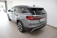 Škoda Kodiaq Selection iV TSI DSG in Graphit-Grau Metallic