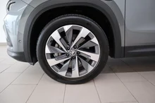 Škoda Kodiaq Selection iV TSI DSG in Graphit-Grau Metallic