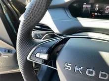 Škoda Enyaq Sportline 85x in Olibo-Grün Metallic