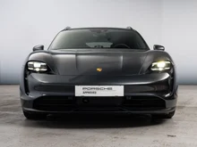 Porsche Taycan 4S Sport Turismo in vulkangraumetallic