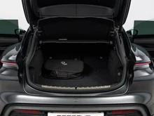 Porsche Taycan 4S Sport Turismo in vulkangraumetallic