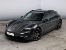 Porsche Taycan 4S Sport Turismo in vulkangraumetallic