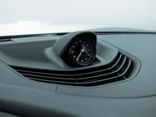 Porsche Taycan 4S Sport Turismo in vulkangraumetallic