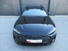 Audi A5 Avant e-hybrid quattro 220 kW in Mythosschwarz Metallic