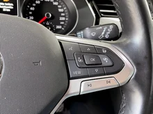 VW Passat Variant Business TSI in Mondsteingrau