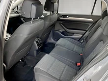 VW Passat Variant Business TSI in Mondsteingrau
