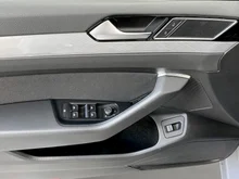 VW Passat Variant Business TSI in Mondsteingrau