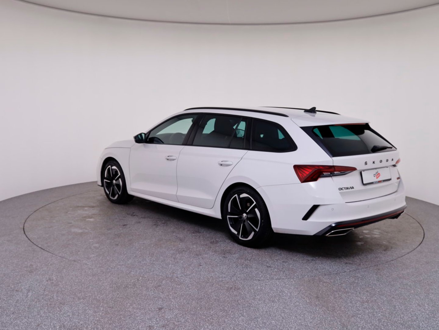 Škoda OCTAVIA Combi RS TDI DSG | Bild 7 von 28