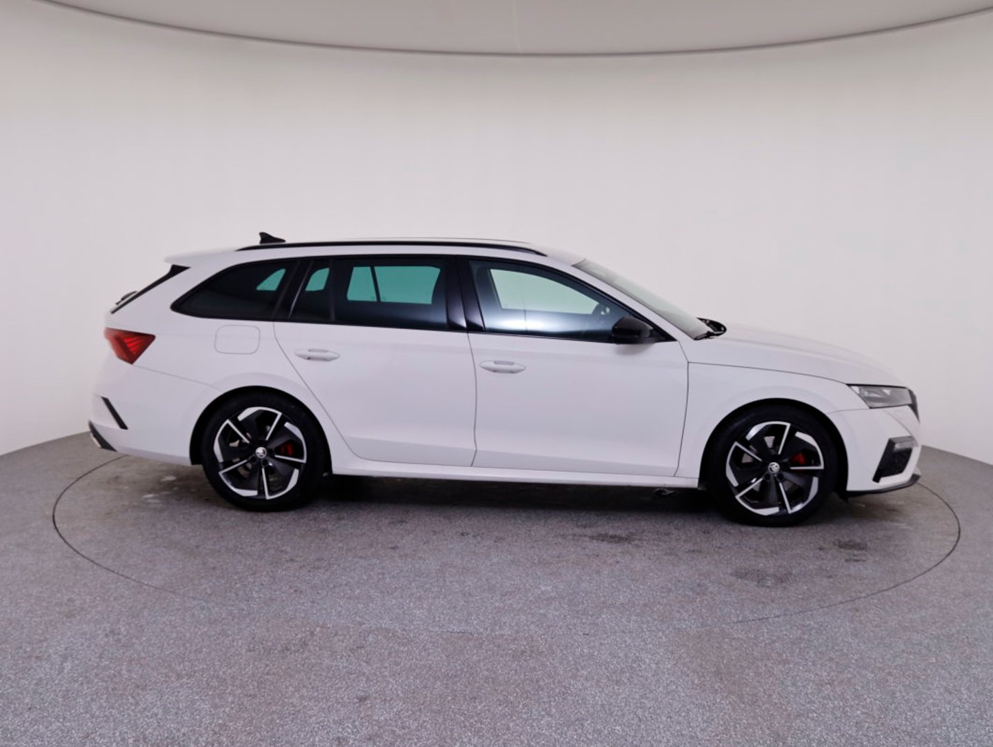 Škoda OCTAVIA Combi RS TDI DSG | Bild 4 von 28