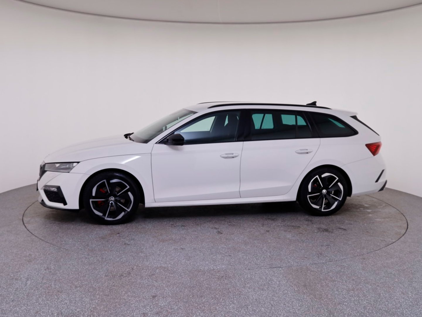 Škoda OCTAVIA Combi RS TDI DSG | Bild 8 von 28