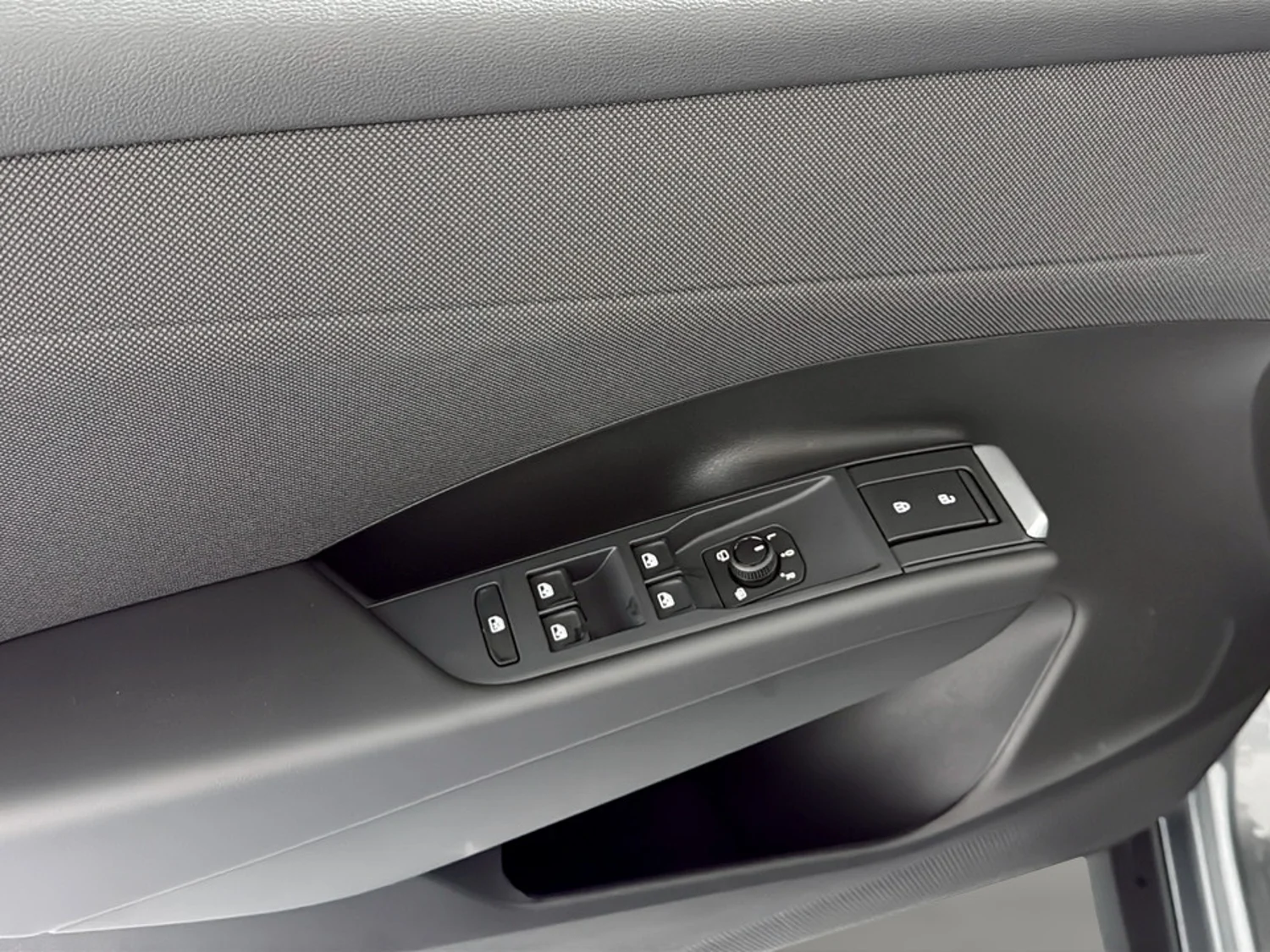 Bild eines VW T-Roc Life eTSI DSG