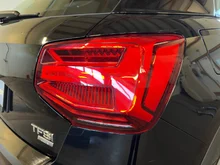 Audi Q2 1.0 TFSI in brillantschwarz Klar