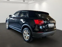 Audi Q2 1.0 TFSI in brillantschwarz Klar