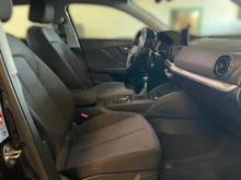Audi Q2 1.0 TFSI in brillantschwarz Klar