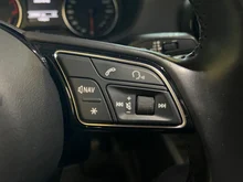 Audi Q2 1.0 TFSI in brillantschwarz Klar