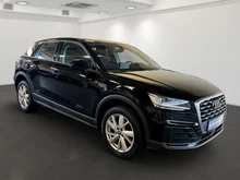 Audi Q2 1.0 TFSI in brillantschwarz Klar