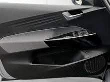 VW ID.3 Pro 107 kW in Mondsteingrau Dach schwarz