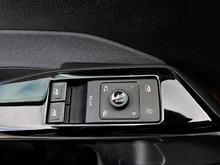 VW ID.3 Pro 107 kW in Mondsteingrau Dach schwarz