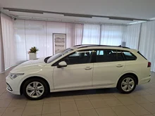 VW Golf Variant Life TDI in Pure White
