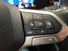 VW Golf Variant Life TDI in Pure White