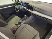 VW Golf Variant Life TDI in Pure White