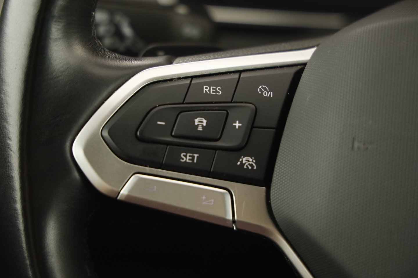 VW Passat Variant Elegance TDI DSG | Bild 8 von 21