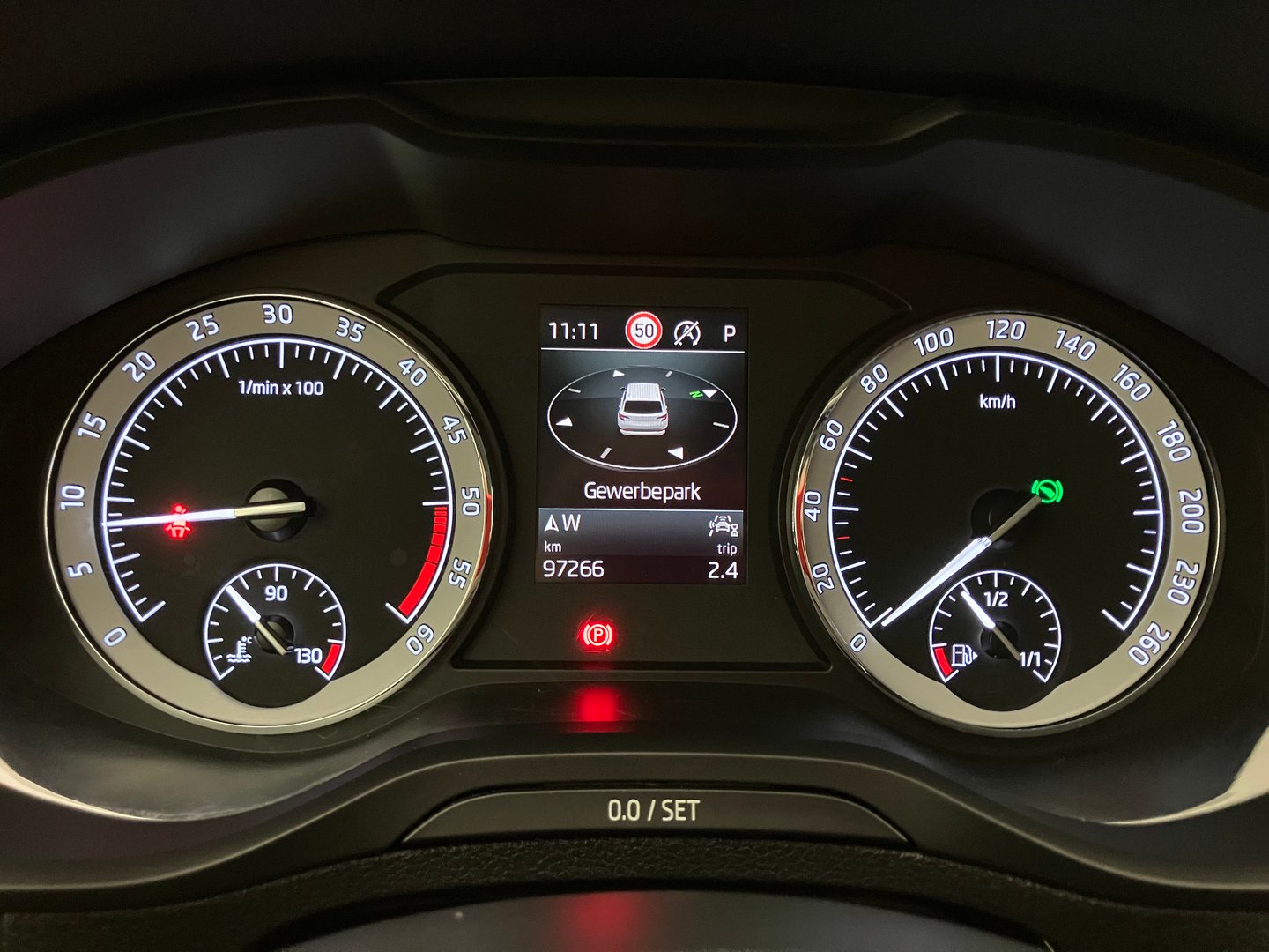 Škoda KAROQ 4x4 Style SC TDI DSG | Bild 14 von 28