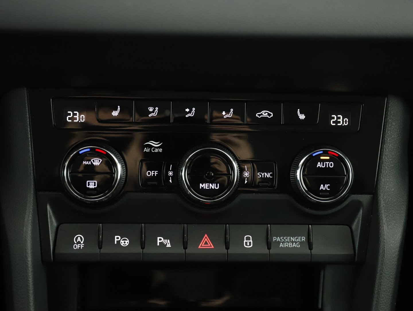 Škoda KAROQ 4x4 Style SC TDI DSG | Bild 21 von 28