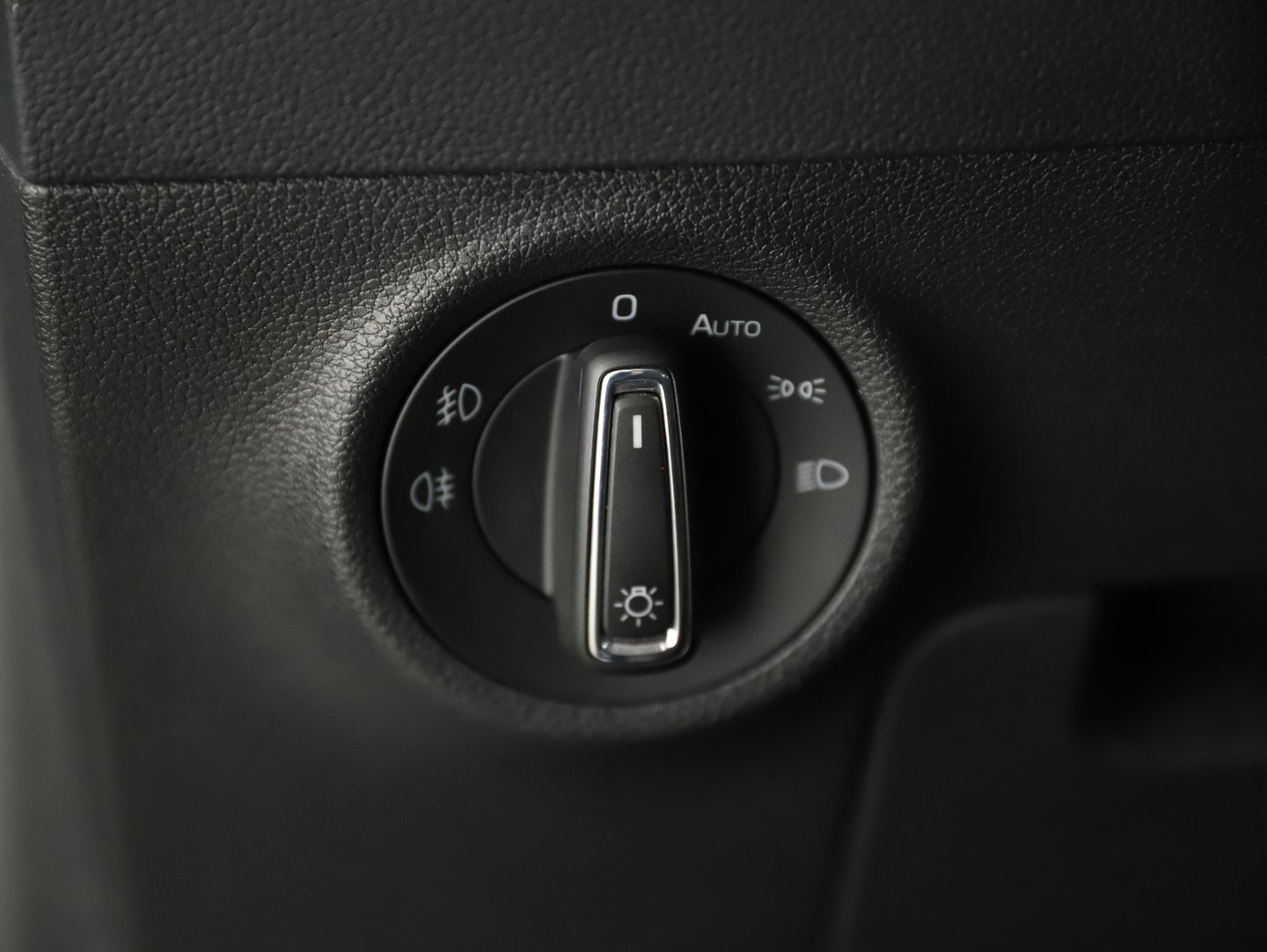 Škoda KAROQ 4x4 Style SC TDI DSG | Bild 7 von 28
