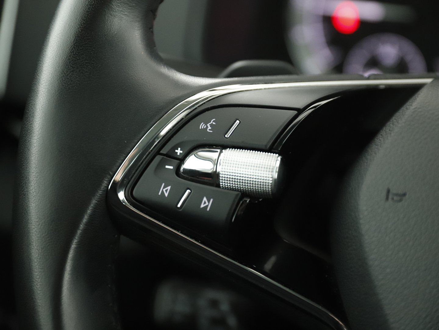 Škoda KAROQ 4x4 Style SC TDI DSG | Bild 11 von 28