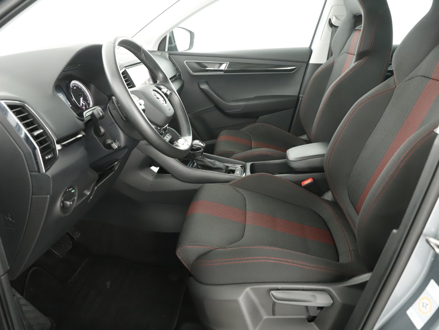 Škoda KAROQ 4x4 Style SC TDI DSG | Bild 8 von 28