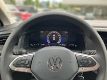 VW Taigo 4Me TSI in Deep Black Perleffekt