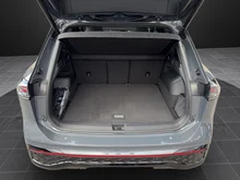 VW Tiguan R-Line TDI 4MOTION DSG in Delfingrau Metallic