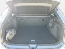 VW ID.4 Pro Performance 150 kW 1st in Mondsteingrau