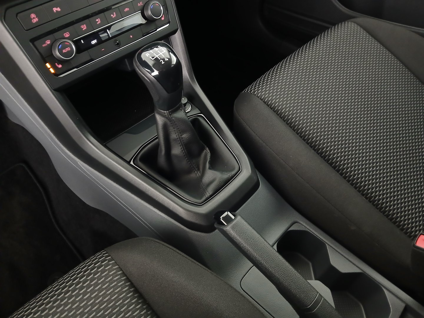 VW T-Cross TSI | Bild 23 von 27