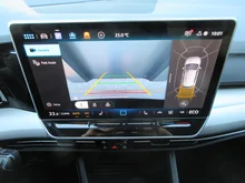 VW Golf Rabbit eHybrid DSG 150 kW in Grenadillschwarz Metallic