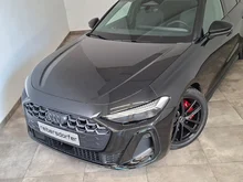 Audi A5 Limousine TDI quattro in Mythosschwarz Metallic