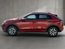 VW T-Roc Life eTSI DSG in Flame Red