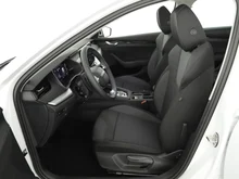 Škoda Octavia Combi Selection TDI DSG in Moon-Weiß Metallic