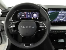 Škoda Octavia Combi Selection TDI DSG in Moon-Weiß Metallic