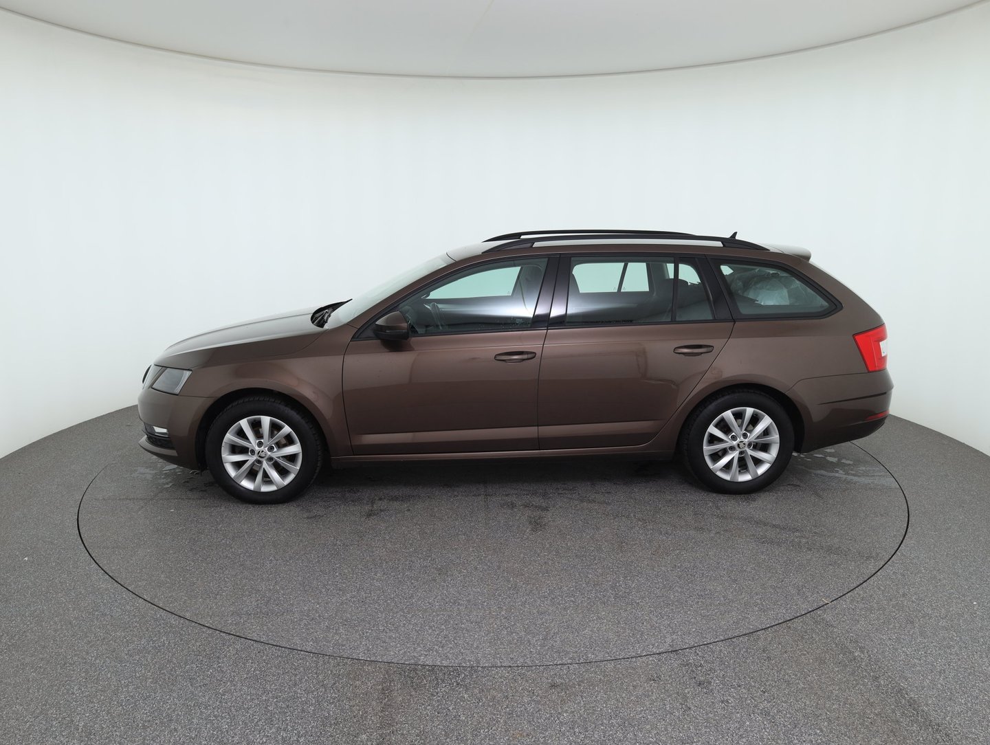 Škoda OCTAVIA Combi Ambition Limited TDI | Bild 8 von 30