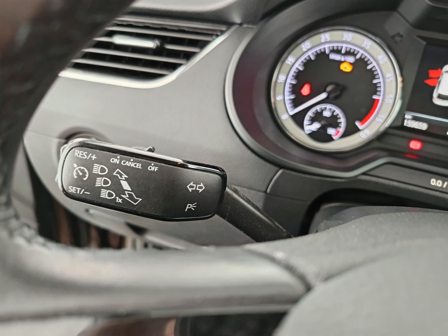 Škoda OCTAVIA Combi Ambition Limited TDI | Bild 18 von 30