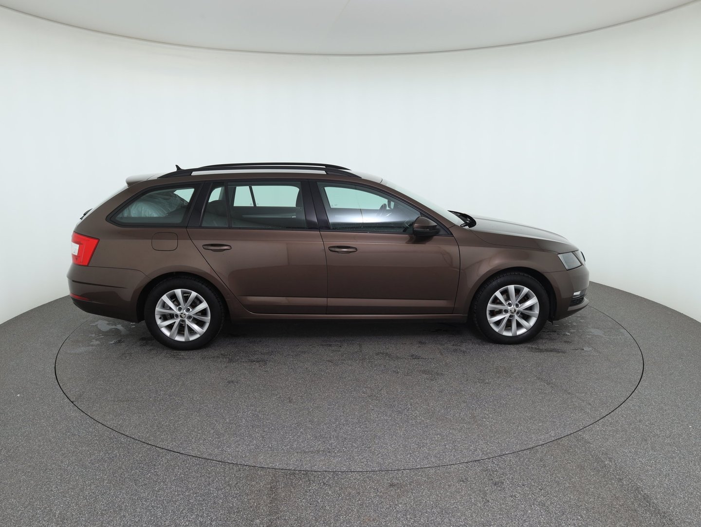 Škoda OCTAVIA Combi Ambition Limited TDI | Bild 4 von 30