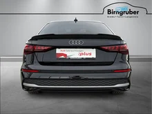 Audi A3 Limousine 30 TFSI advanced in 0E Mythosschwarz Metallic
