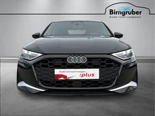 Audi A3 Limousine 30 TFSI advanced in 0E Mythosschwarz Metallic